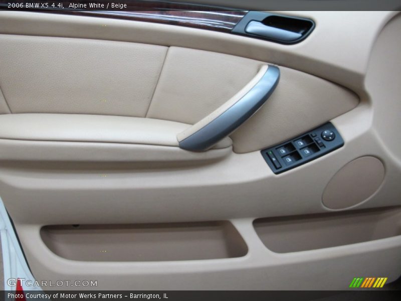 Alpine White / Beige 2006 BMW X5 4.4i