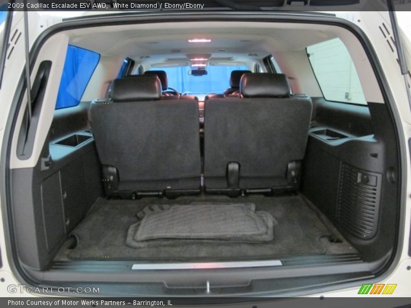 White Diamond / Ebony/Ebony 2009 Cadillac Escalade ESV AWD