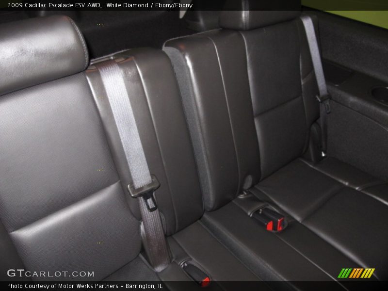 White Diamond / Ebony/Ebony 2009 Cadillac Escalade ESV AWD