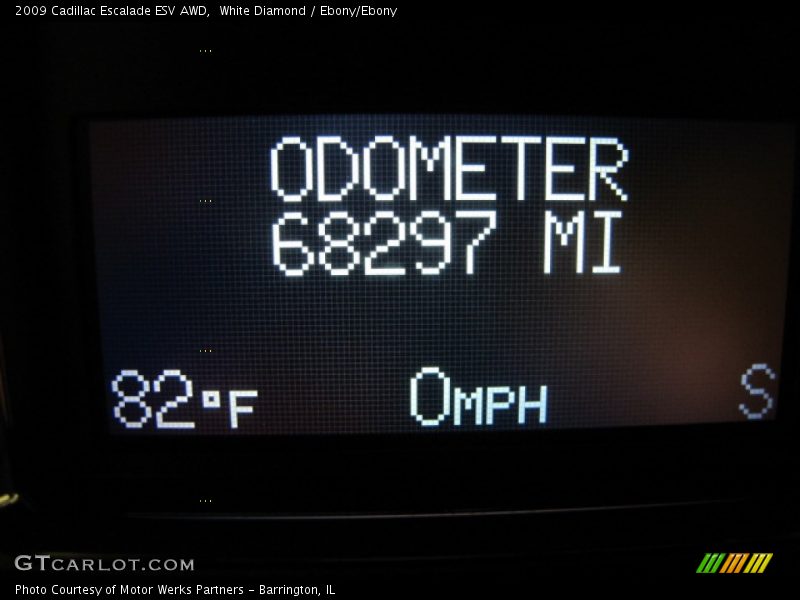 White Diamond / Ebony/Ebony 2009 Cadillac Escalade ESV AWD