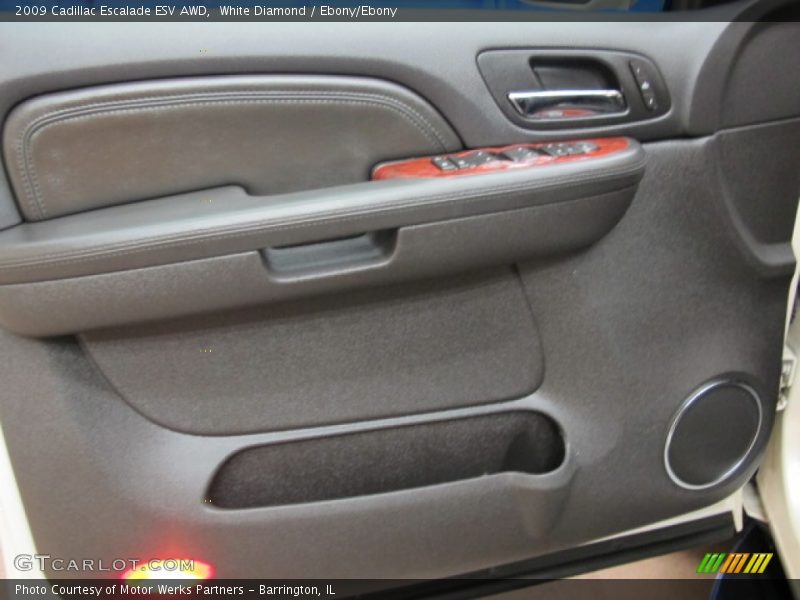 White Diamond / Ebony/Ebony 2009 Cadillac Escalade ESV AWD