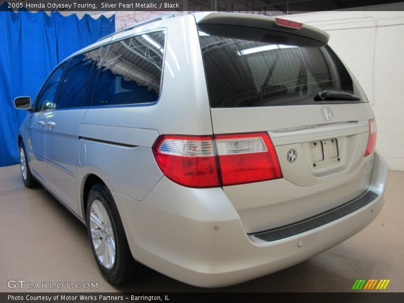 Silver Pearl Metallic / Black 2005 Honda Odyssey Touring