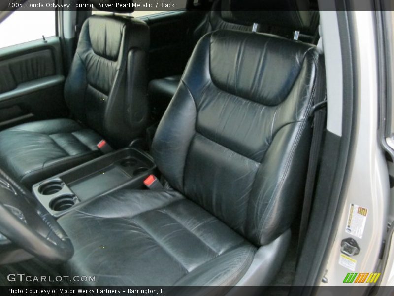 Silver Pearl Metallic / Black 2005 Honda Odyssey Touring