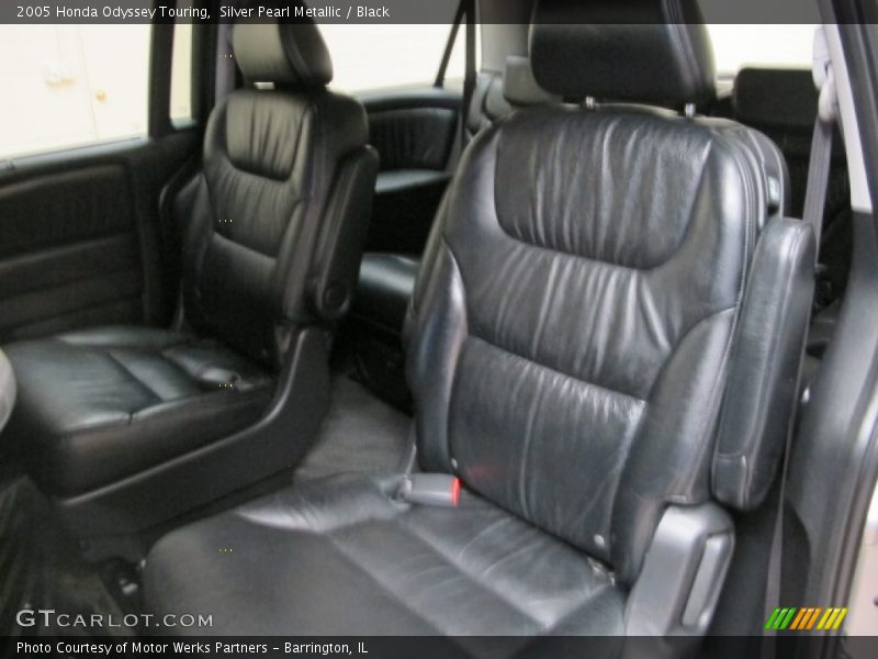 Silver Pearl Metallic / Black 2005 Honda Odyssey Touring