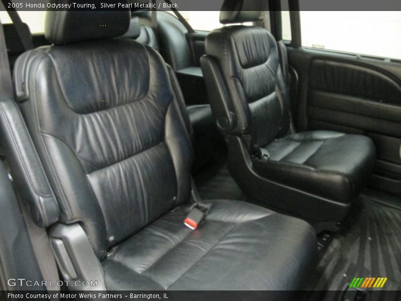 Silver Pearl Metallic / Black 2005 Honda Odyssey Touring