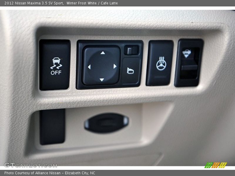 Controls of 2012 Maxima 3.5 SV Sport