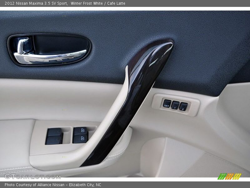Controls of 2012 Maxima 3.5 SV Sport