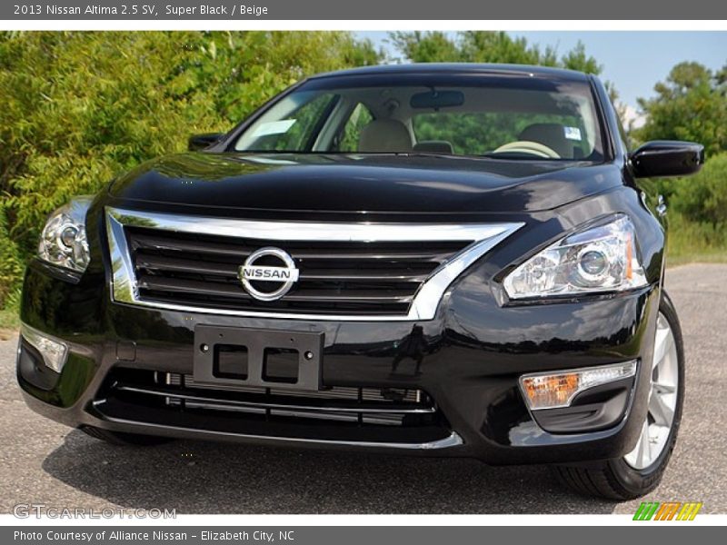 Super Black / Beige 2013 Nissan Altima 2.5 SV