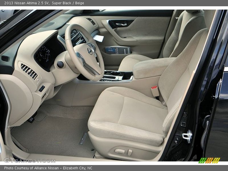Front Seat of 2013 Altima 2.5 SV