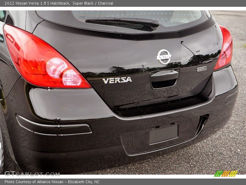 Super Black / Charcoal 2012 Nissan Versa 1.8 S Hatchback