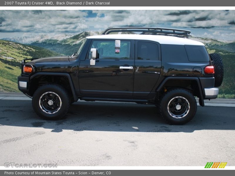 Black Diamond / Dark Charcoal 2007 Toyota FJ Cruiser 4WD