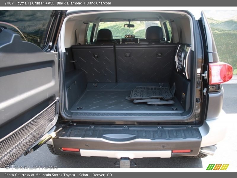 Black Diamond / Dark Charcoal 2007 Toyota FJ Cruiser 4WD