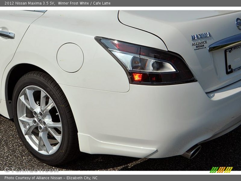 Winter Frost White / Cafe Latte 2012 Nissan Maxima 3.5 SV