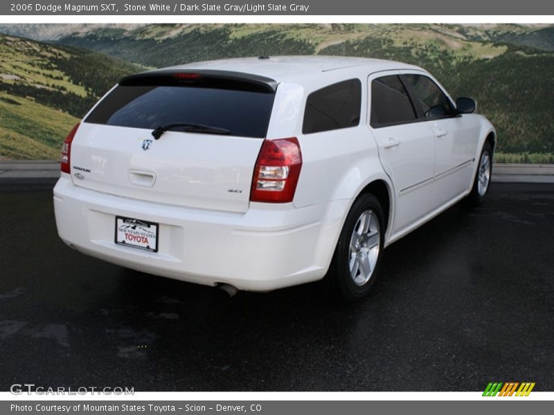 Stone White / Dark Slate Gray/Light Slate Gray 2006 Dodge Magnum SXT