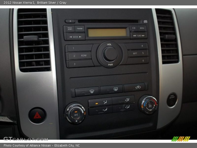 Brilliant Silver / Gray 2012 Nissan Xterra S