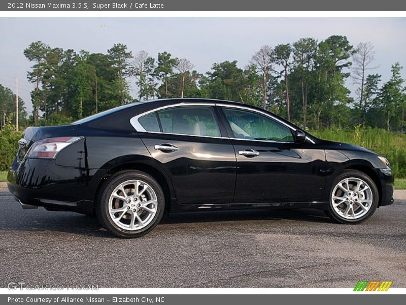 Super Black / Cafe Latte 2012 Nissan Maxima 3.5 S