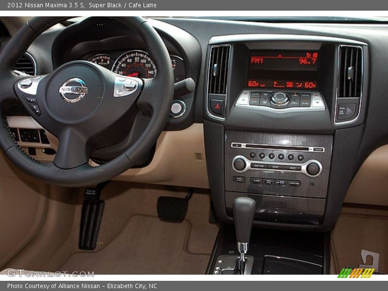 Super Black / Cafe Latte 2012 Nissan Maxima 3.5 S