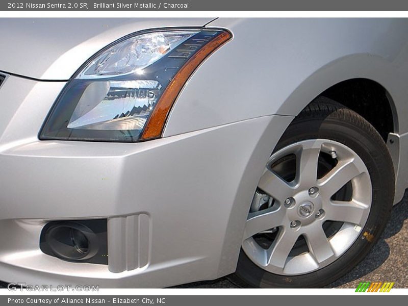 Brilliant Silver Metallic / Charcoal 2012 Nissan Sentra 2.0 SR