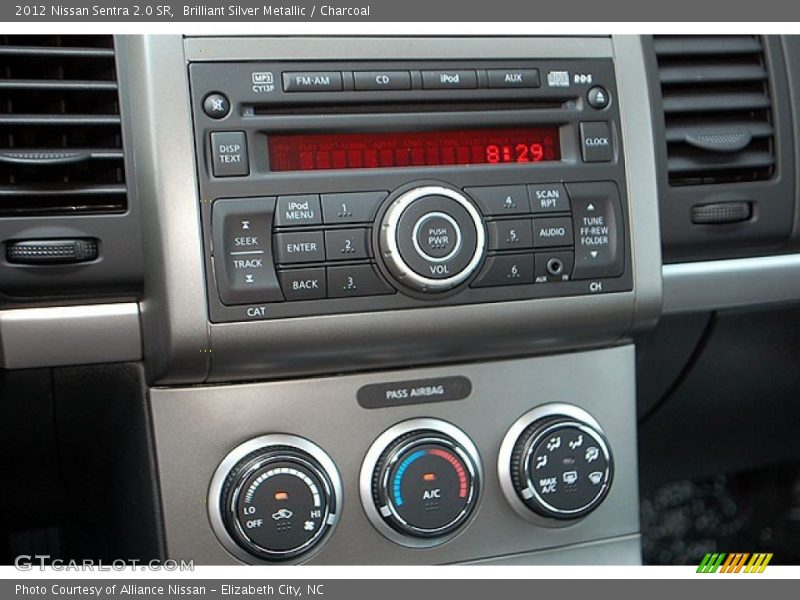 Controls of 2012 Sentra 2.0 SR