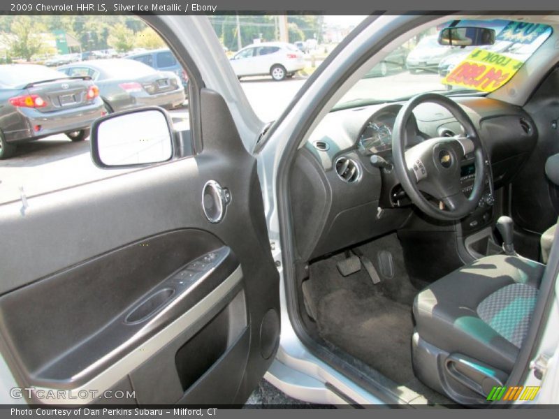 Silver Ice Metallic / Ebony 2009 Chevrolet HHR LS