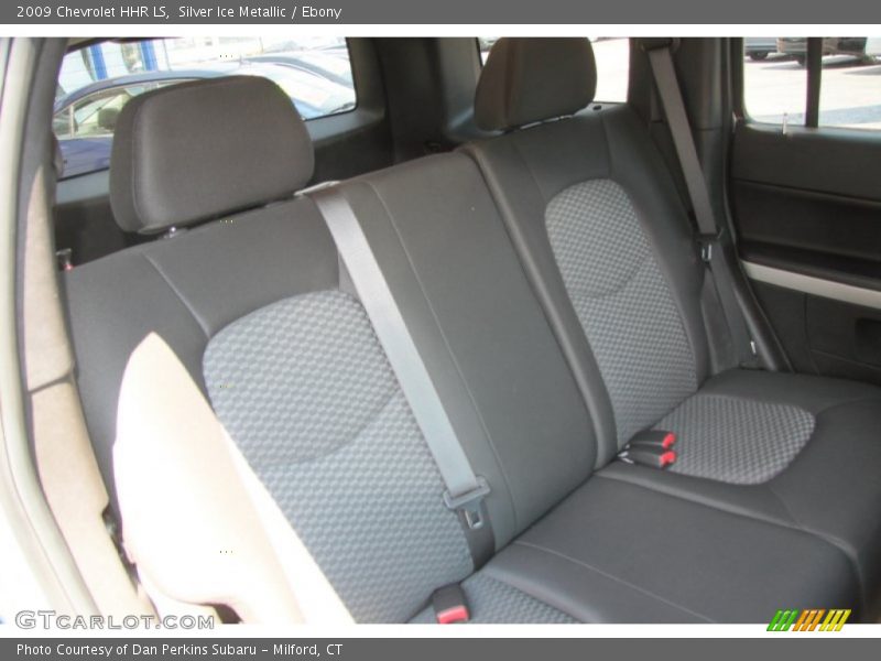 Silver Ice Metallic / Ebony 2009 Chevrolet HHR LS