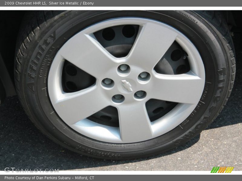 Silver Ice Metallic / Ebony 2009 Chevrolet HHR LS