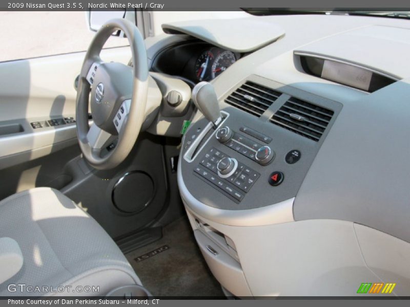 Nordic White Pearl / Gray 2009 Nissan Quest 3.5 S