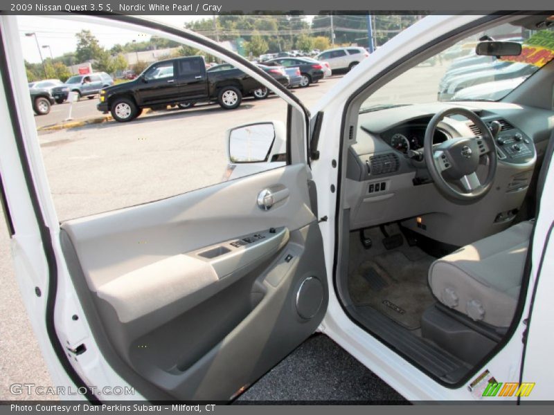 Nordic White Pearl / Gray 2009 Nissan Quest 3.5 S