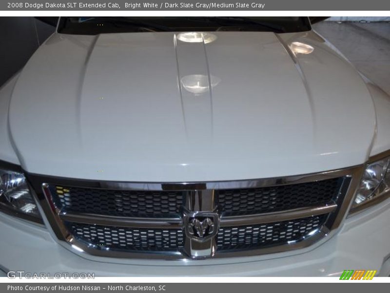 Bright White / Dark Slate Gray/Medium Slate Gray 2008 Dodge Dakota SLT Extended Cab