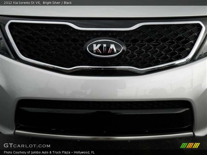 Bright Silver / Black 2012 Kia Sorento SX V6