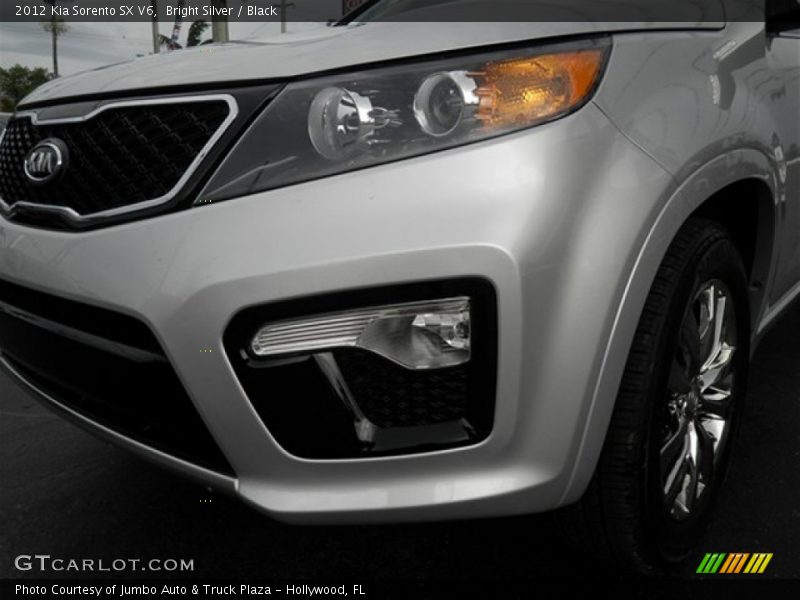 Bright Silver / Black 2012 Kia Sorento SX V6