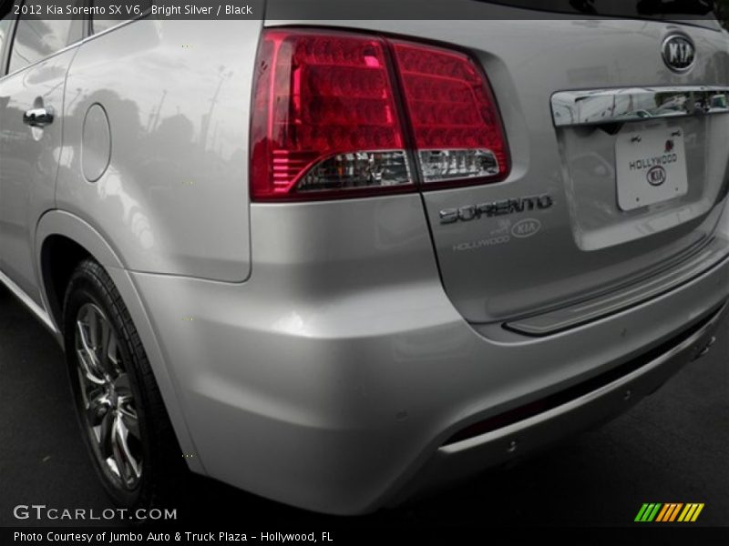Bright Silver / Black 2012 Kia Sorento SX V6