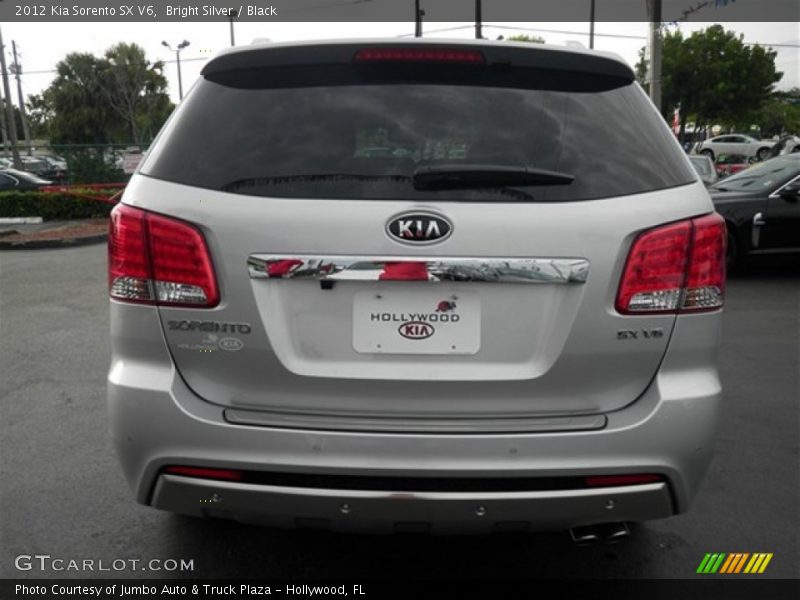 Bright Silver / Black 2012 Kia Sorento SX V6