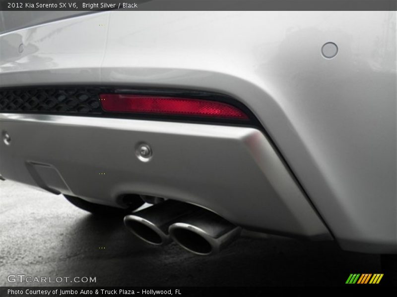 Bright Silver / Black 2012 Kia Sorento SX V6