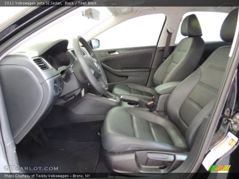 Black / Titan Black 2011 Volkswagen Jetta SE Sedan