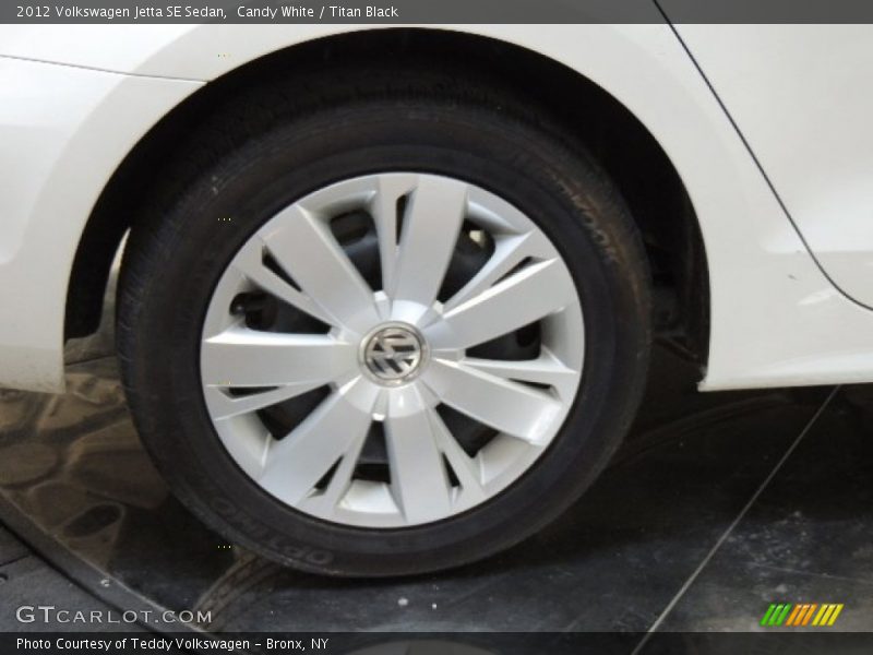 Candy White / Titan Black 2012 Volkswagen Jetta SE Sedan
