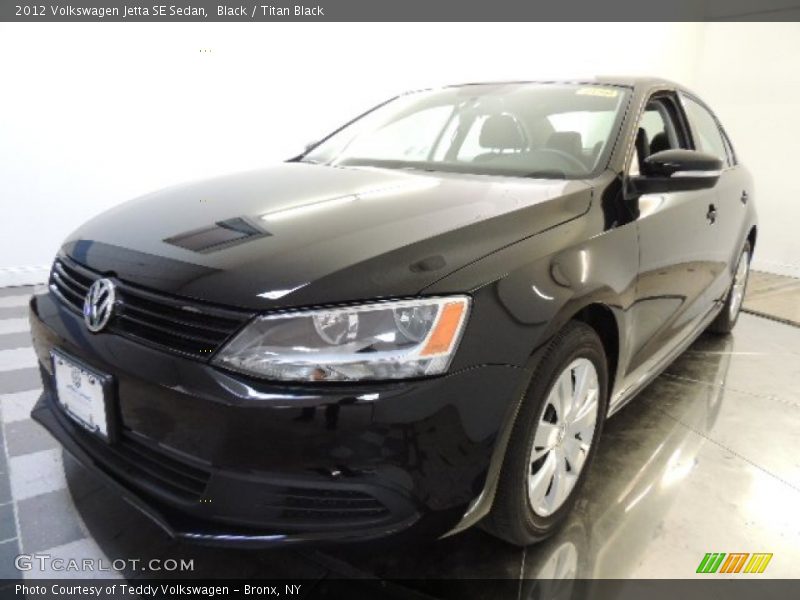 Black / Titan Black 2012 Volkswagen Jetta SE Sedan