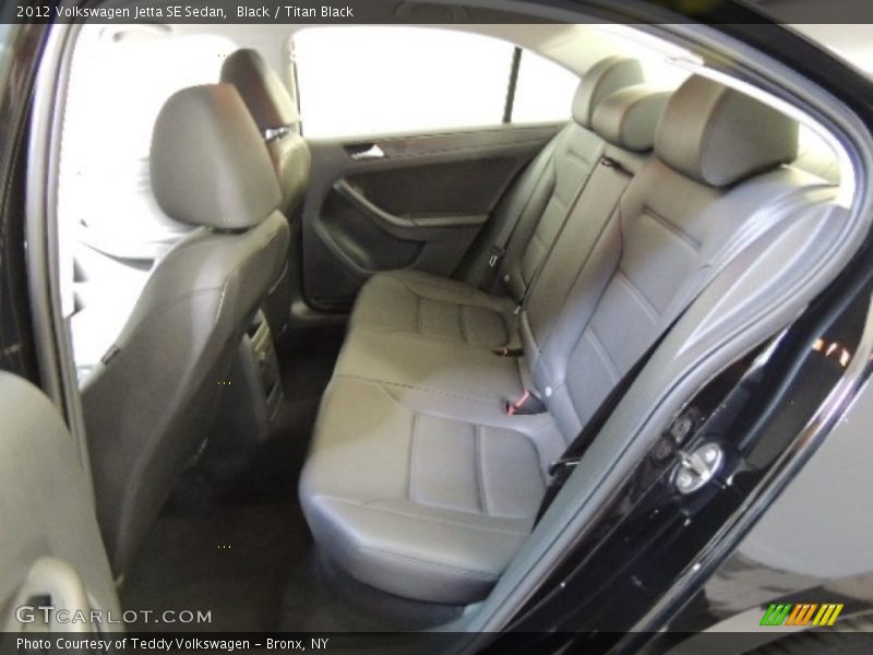 Black / Titan Black 2012 Volkswagen Jetta SE Sedan