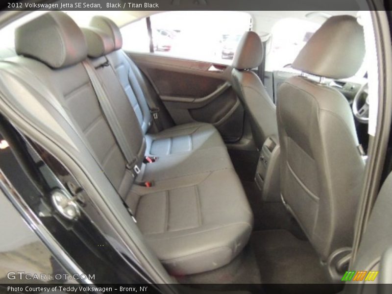 Black / Titan Black 2012 Volkswagen Jetta SE Sedan