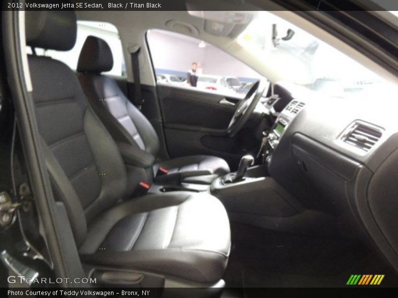Black / Titan Black 2012 Volkswagen Jetta SE Sedan