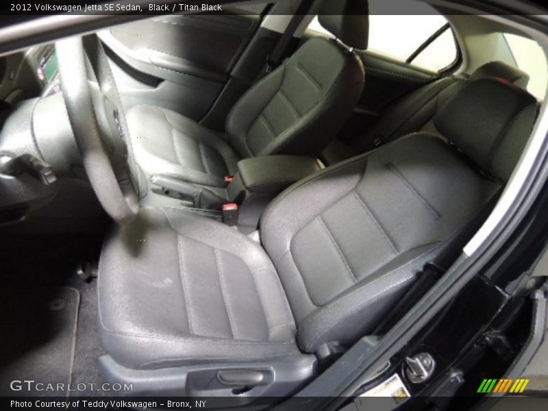 Black / Titan Black 2012 Volkswagen Jetta SE Sedan