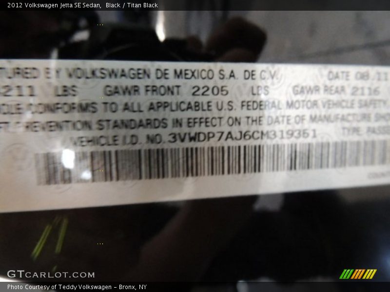 Black / Titan Black 2012 Volkswagen Jetta SE Sedan