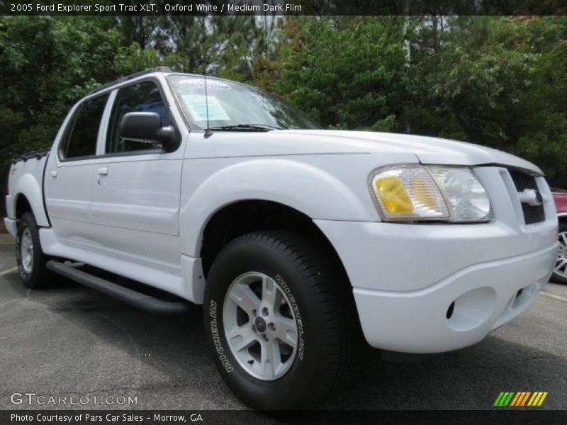 Oxford White / Medium Dark Flint 2005 Ford Explorer Sport Trac XLT