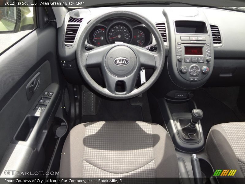 Alien Green / Black Cloth 2012 Kia Soul 1.6