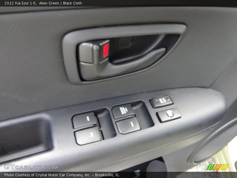 Alien Green / Black Cloth 2012 Kia Soul 1.6