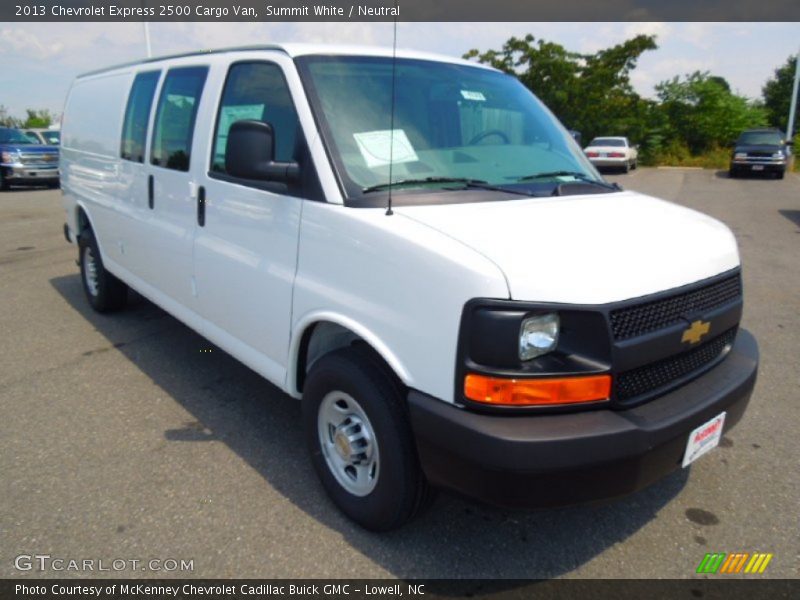 Summit White / Neutral 2013 Chevrolet Express 2500 Cargo Van
