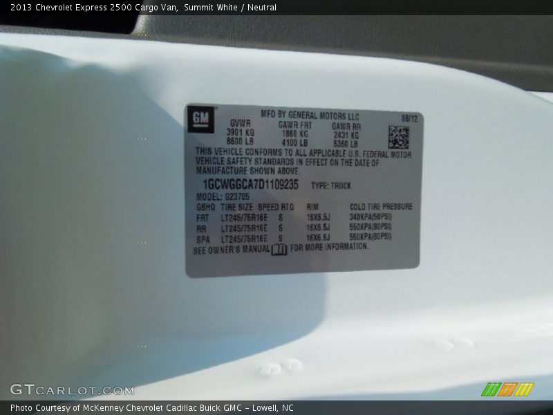 Summit White / Neutral 2013 Chevrolet Express 2500 Cargo Van