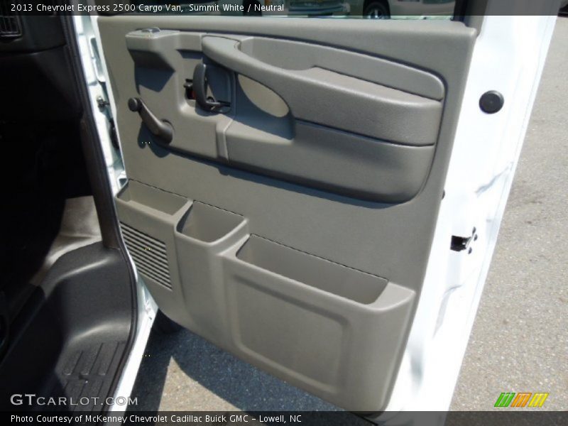 Summit White / Neutral 2013 Chevrolet Express 2500 Cargo Van