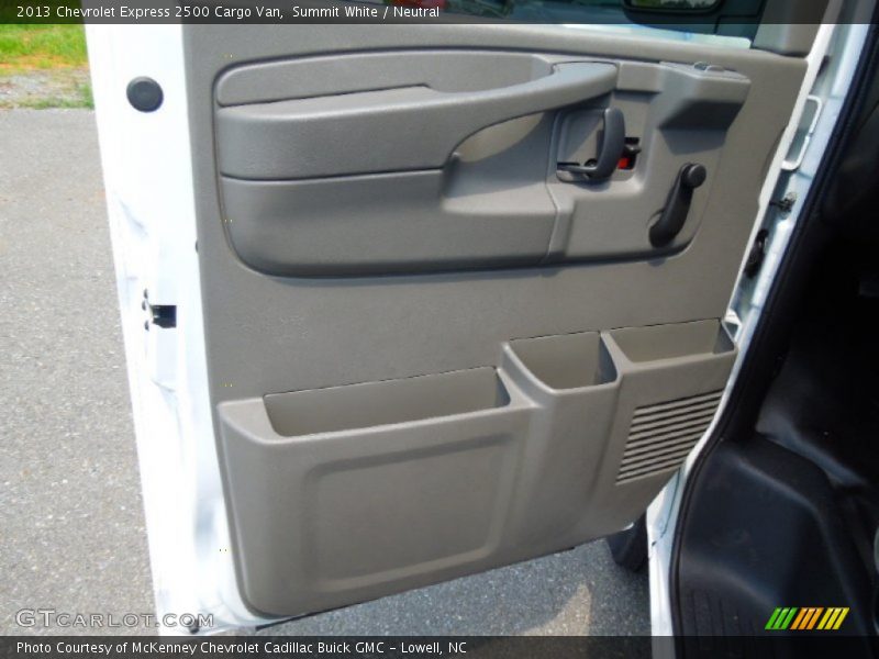 Summit White / Neutral 2013 Chevrolet Express 2500 Cargo Van