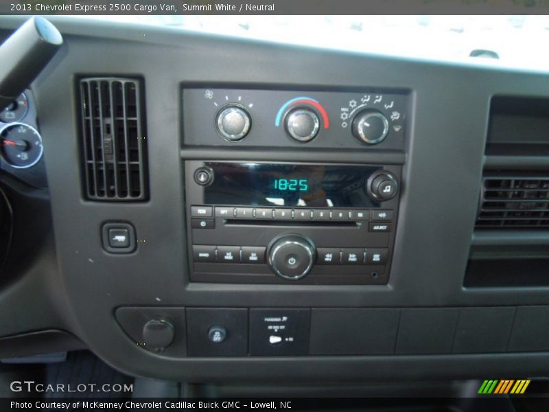 Summit White / Neutral 2013 Chevrolet Express 2500 Cargo Van